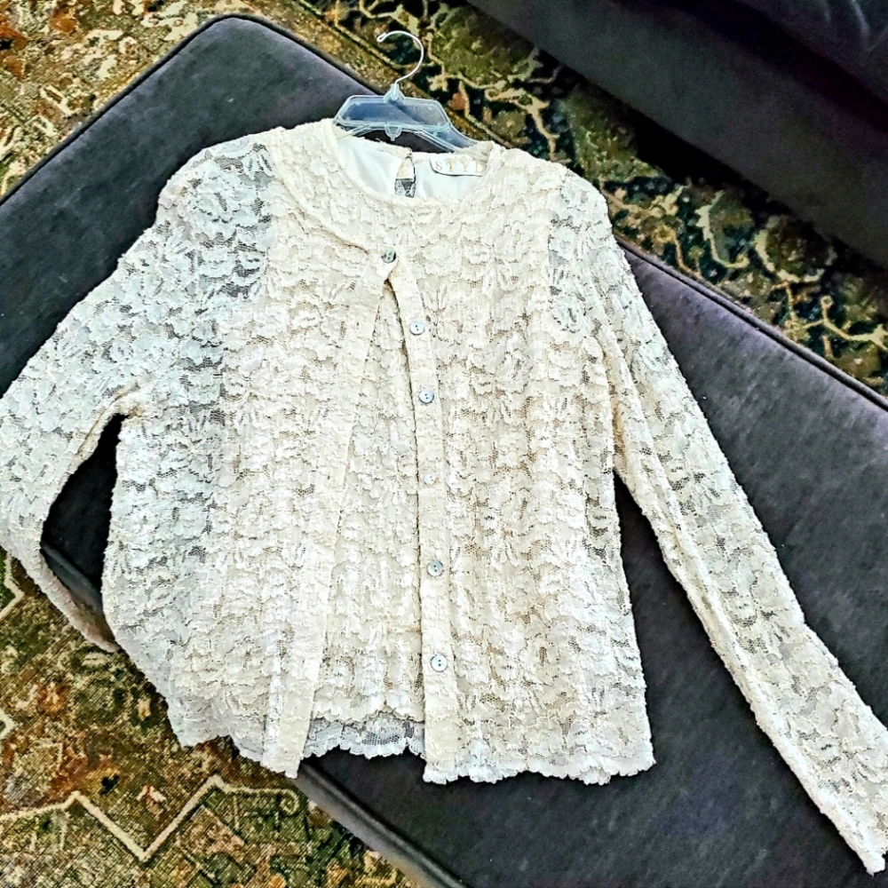 Women's top, cream colored stretch lace.  Button down, and camisole. Never worn.